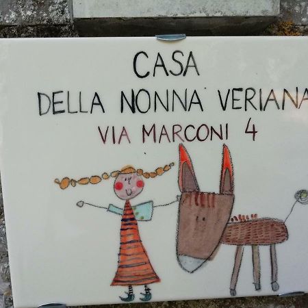 Casa Della Nonna Lägenhet Radicofani Exteriör bild